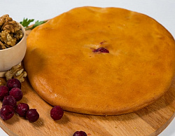 Пирог осетинский с вишней и грецким орехом